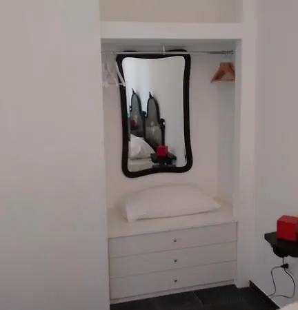 Bed & Breakfast Avocado Beyond 4*