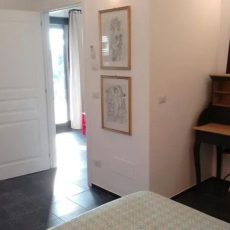 Bed & Breakfast Avocado Beyond