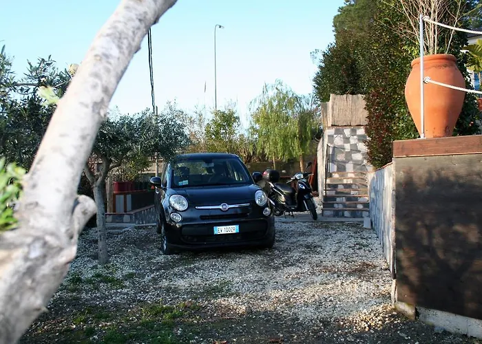 Bed and Breakfast Avocado Beyond 4*