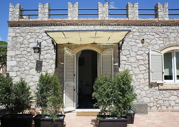 Bed & Breakfast Avocado Beyond 4*