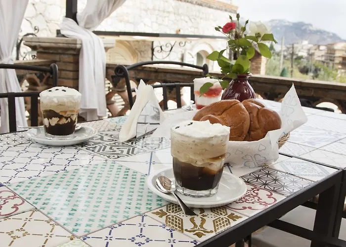 Bed and Breakfast Avocado Beyond 4*