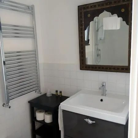 住宿加早餐酒店 超越鳄梨住宿加早餐旅馆 4*