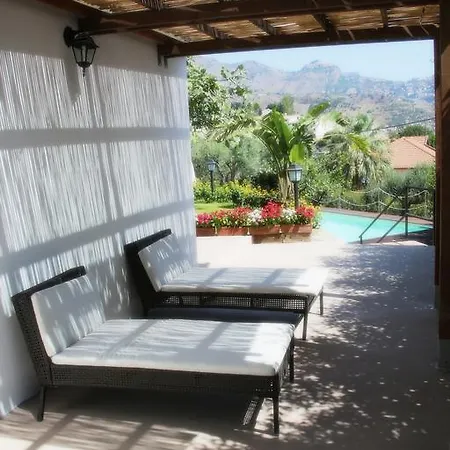 超越鳄梨住宿加早餐旅馆