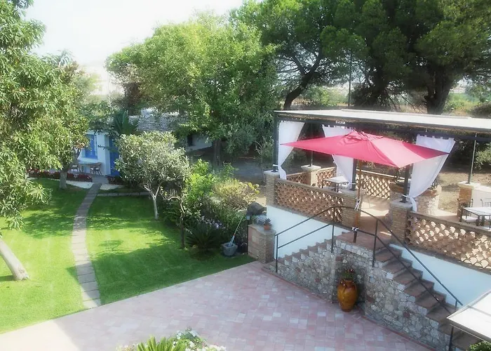 Avocado Beyond Bed & Breakfast Giardini Naxos