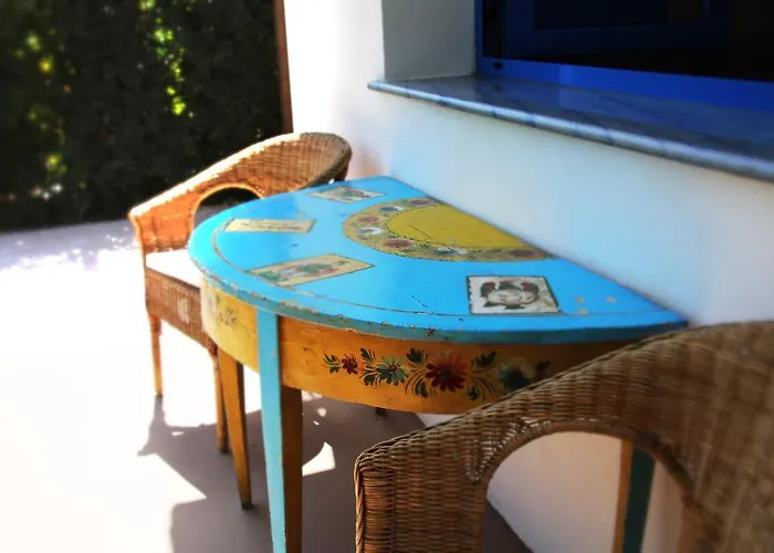 Avocado Beyond Bed & Breakfast 4*